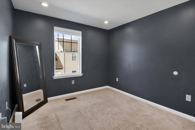 2008 W UNION ST, Chester, PA 19013