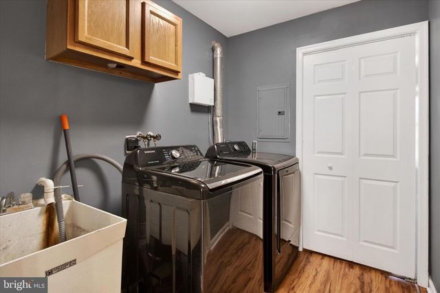 2008 W UNION ST, Chester, PA 19013