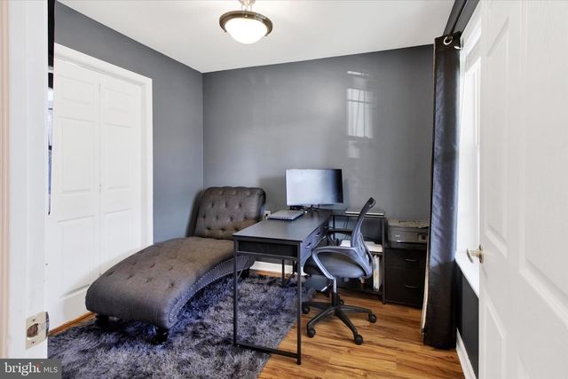 2008 W UNION ST, Chester, PA 19013