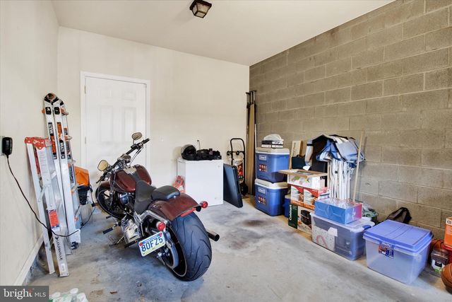 2008 W UNION ST, Chester, PA 19013