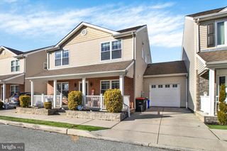 2008 W UNION ST, Chester, PA 19013