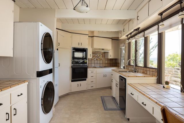 134 Laurel Drive, Carmel Valley, CA 93924