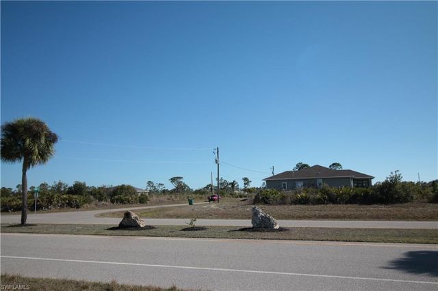 28 Harness RD, Placida, FL 33946