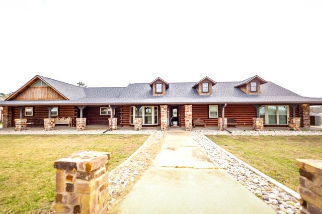 261 COUNTY ROAD 112, Carthage, TX 75633