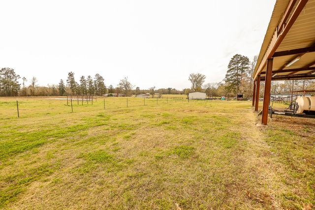 261 COUNTY ROAD 112, Carthage, TX 75633