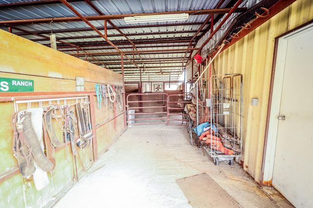 261 COUNTY ROAD 112, Carthage, TX 75633