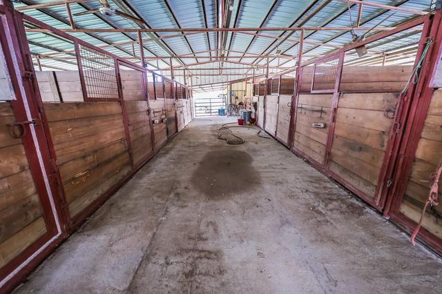 261 COUNTY ROAD 112, Carthage, TX 75633