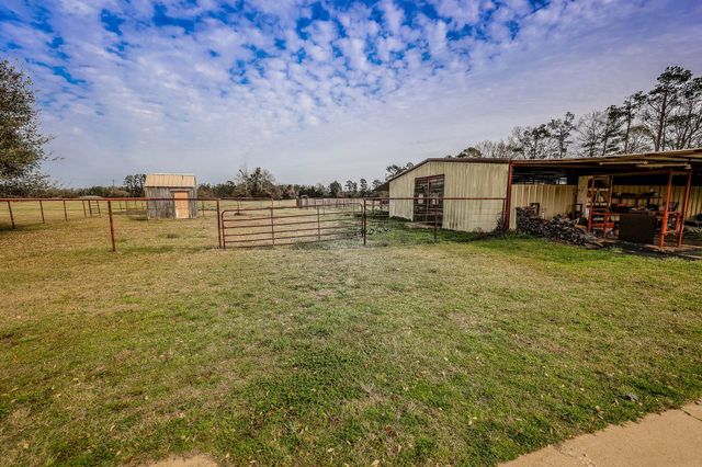 261 COUNTY ROAD 112, Carthage, TX 75633