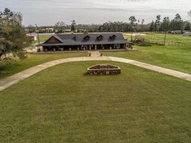 261 COUNTY ROAD 112, Carthage, TX 75633