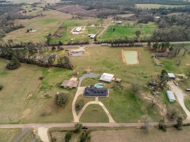 261 COUNTY ROAD 112, Carthage, TX 75633