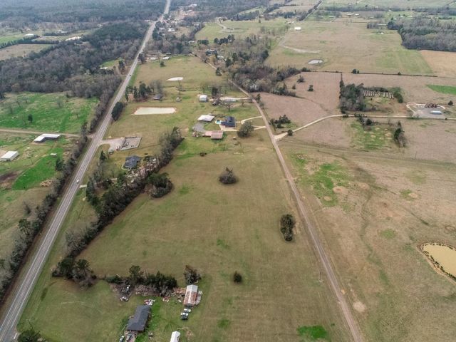 261 COUNTY ROAD 112, Carthage, TX 75633