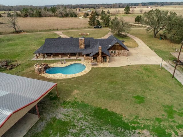 261 COUNTY ROAD 112, Carthage, TX 75633