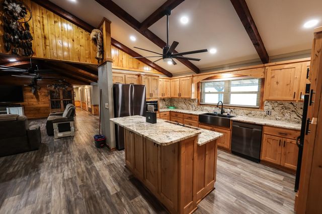 261 COUNTY ROAD 112, Carthage, TX 75633