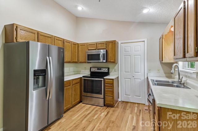 144 Mills Forest Lane, Mooresville, NC 28117