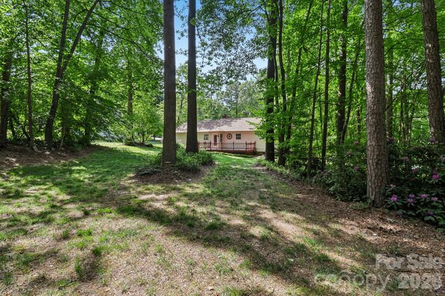 144 Mills Forest Lane, Mooresville, NC 28117