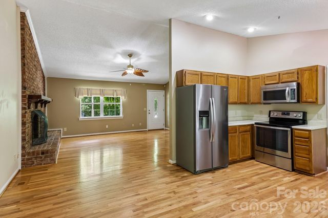 144 Mills Forest Lane, Mooresville, NC 28117