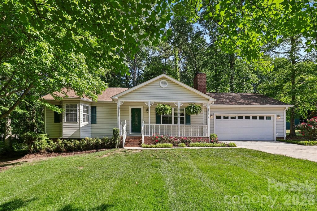 144 Mills Forest Lane, Mooresville, NC 28117
