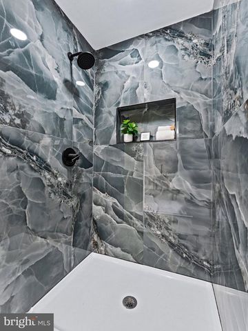 7 CHARTER OAK RD, Clementon, NJ 08021