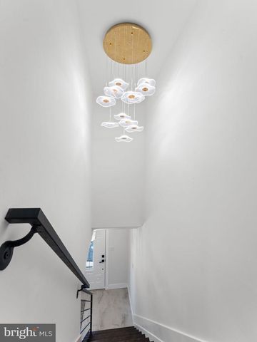 7 CHARTER OAK RD, Clementon, NJ 08021