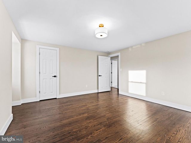 7 CHARTER OAK RD, Clementon, NJ 08021