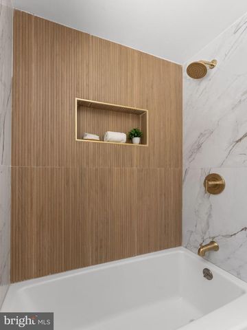 7 CHARTER OAK RD, Clementon, NJ 08021