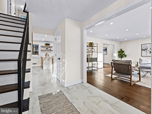 7 CHARTER OAK RD, Clementon, NJ 08021