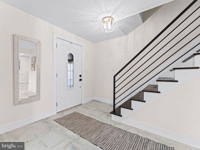 7 CHARTER OAK RD, Clementon, NJ 08021