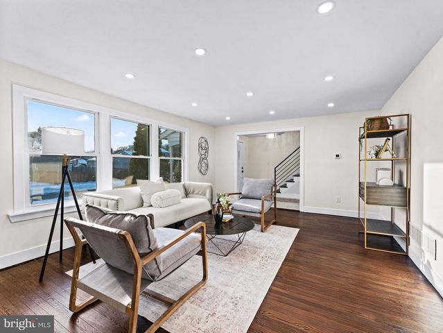 7 CHARTER OAK RD, Clementon, NJ 08021