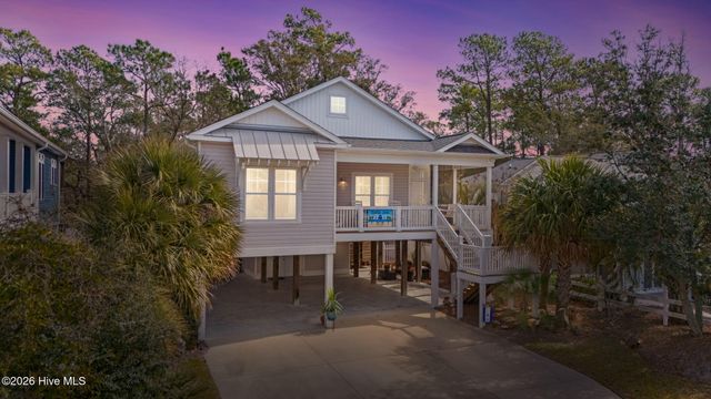 214 NE 35th Street, Oak Island, NC 28465