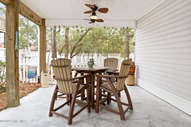 214 NE 35th Street, Oak Island, NC 28465