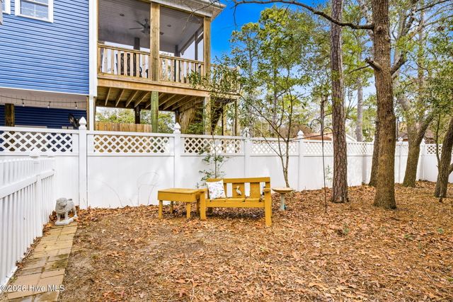 214 NE 35th Street, Oak Island, NC 28465