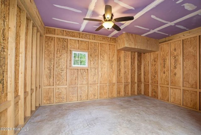 214 NE 35th Street, Oak Island, NC 28465