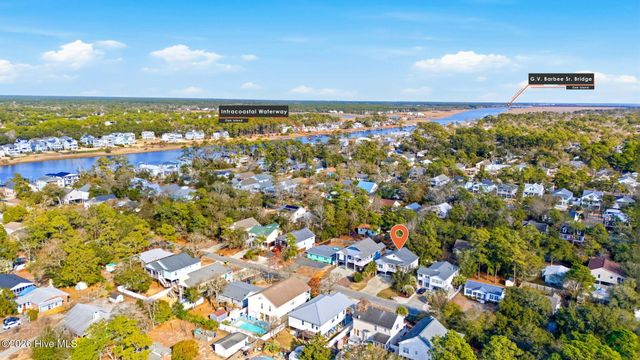 214 NE 35th Street, Oak Island, NC 28465