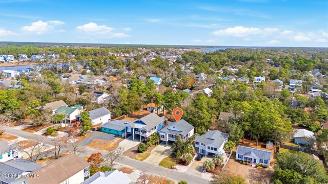 214 NE 35th Street, Oak Island, NC 28465