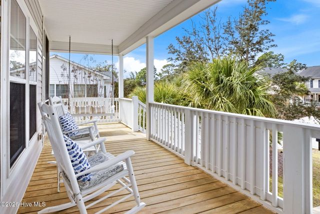 214 NE 35th Street, Oak Island, NC 28465