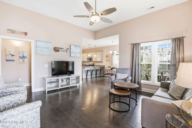 214 NE 35th Street, Oak Island, NC 28465