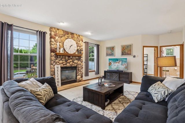 3622 Applewood DRIVE, Waukesha, WI 53189