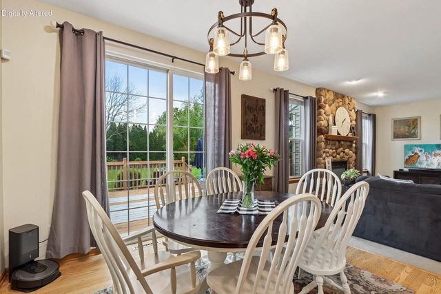 3622 Applewood DRIVE, Waukesha, WI 53189