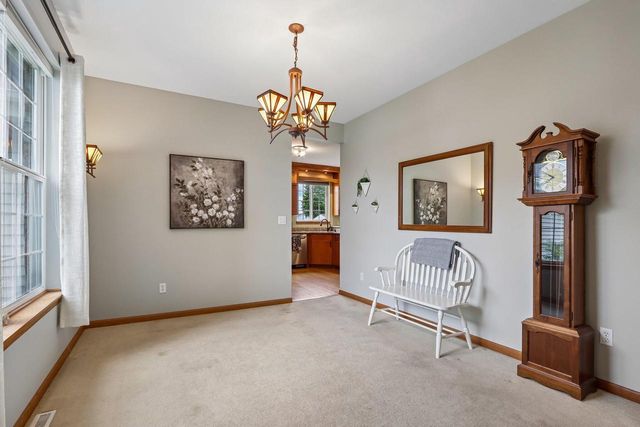 3622 Applewood DRIVE, Waukesha, WI 53189