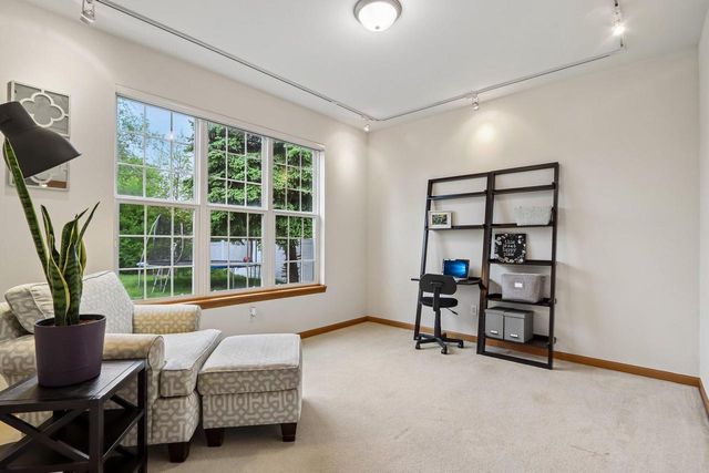 3622 Applewood DRIVE, Waukesha, WI 53189