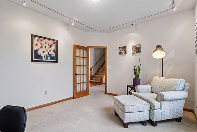 3622 Applewood DRIVE, Waukesha, WI 53189
