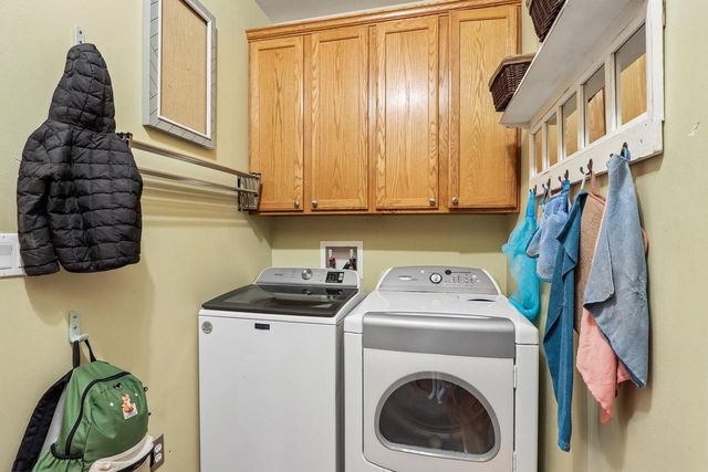 3622 Applewood DRIVE, Waukesha, WI 53189