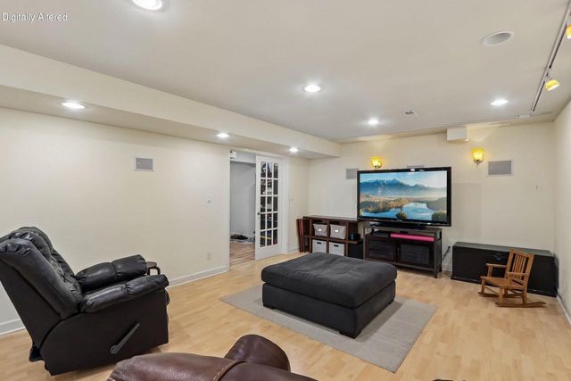 3622 Applewood DRIVE, Waukesha, WI 53189
