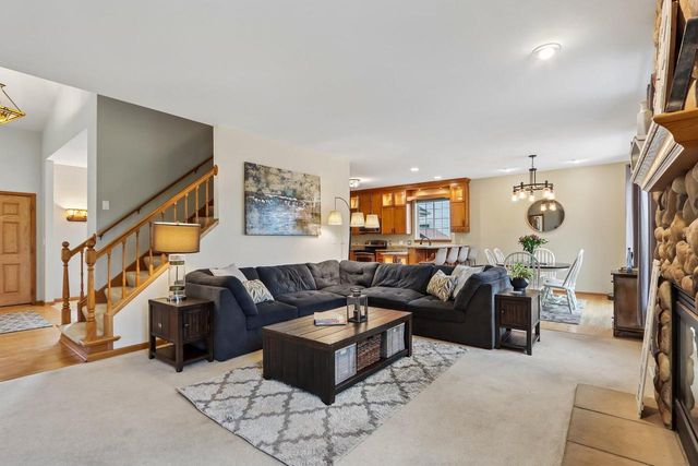 3622 Applewood DRIVE, Waukesha, WI 53189