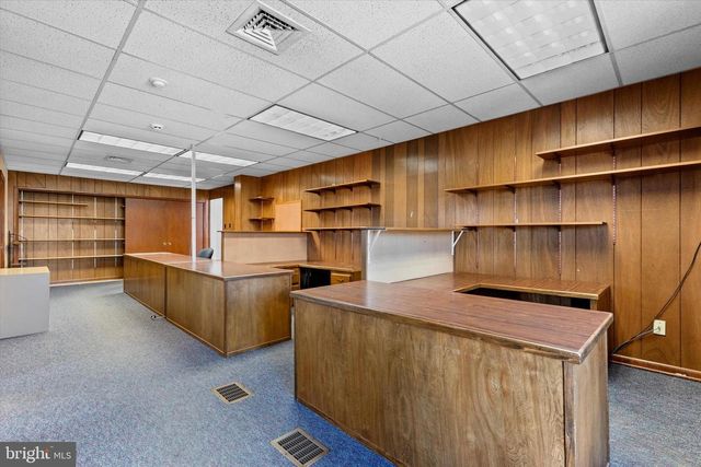 2605 W MARKET ST, York, PA 17404