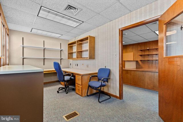 2605 W MARKET ST, York, PA 17404