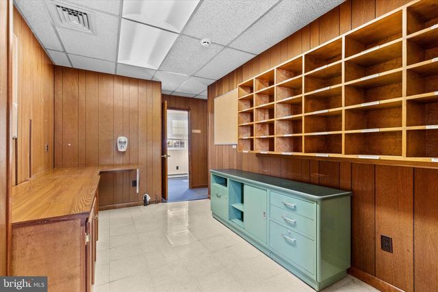 2605 W MARKET ST, York, PA 17404