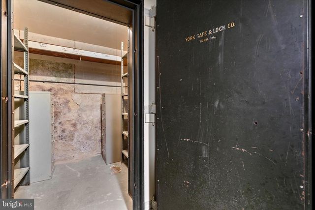 2605 W MARKET ST, York, PA 17404