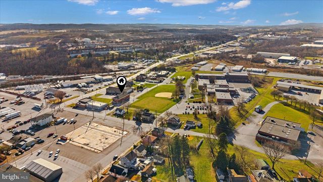 2605 W MARKET ST, York, PA 17404