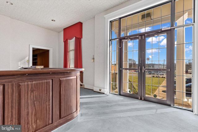 2605 W MARKET ST, York, PA 17404